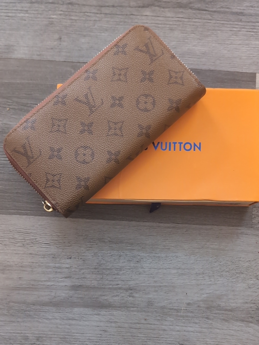 Louis Vu itton Brown Monogram Zip Wallet with Gold Hardware
